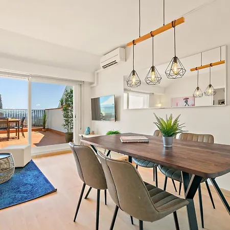 Tendency Sagrada Familia Penthouse Apartment *